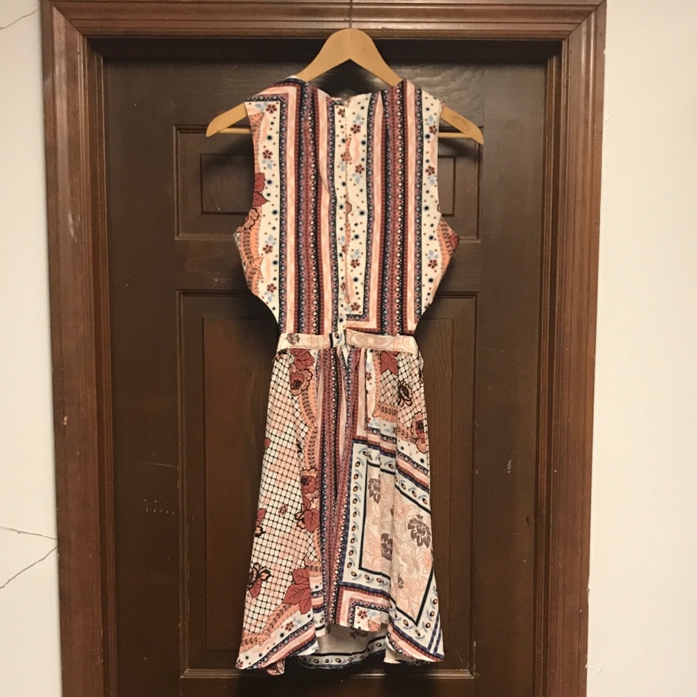 Top Shop floral dress - Picture 2 of 2